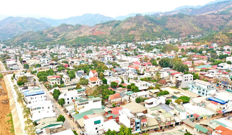 Cộng đồng cư dân ở đây đề nghị: “Chủ đầu tư muốn tăng giá thì phải chứng minh được chi phí cấu thành lên giá“. 