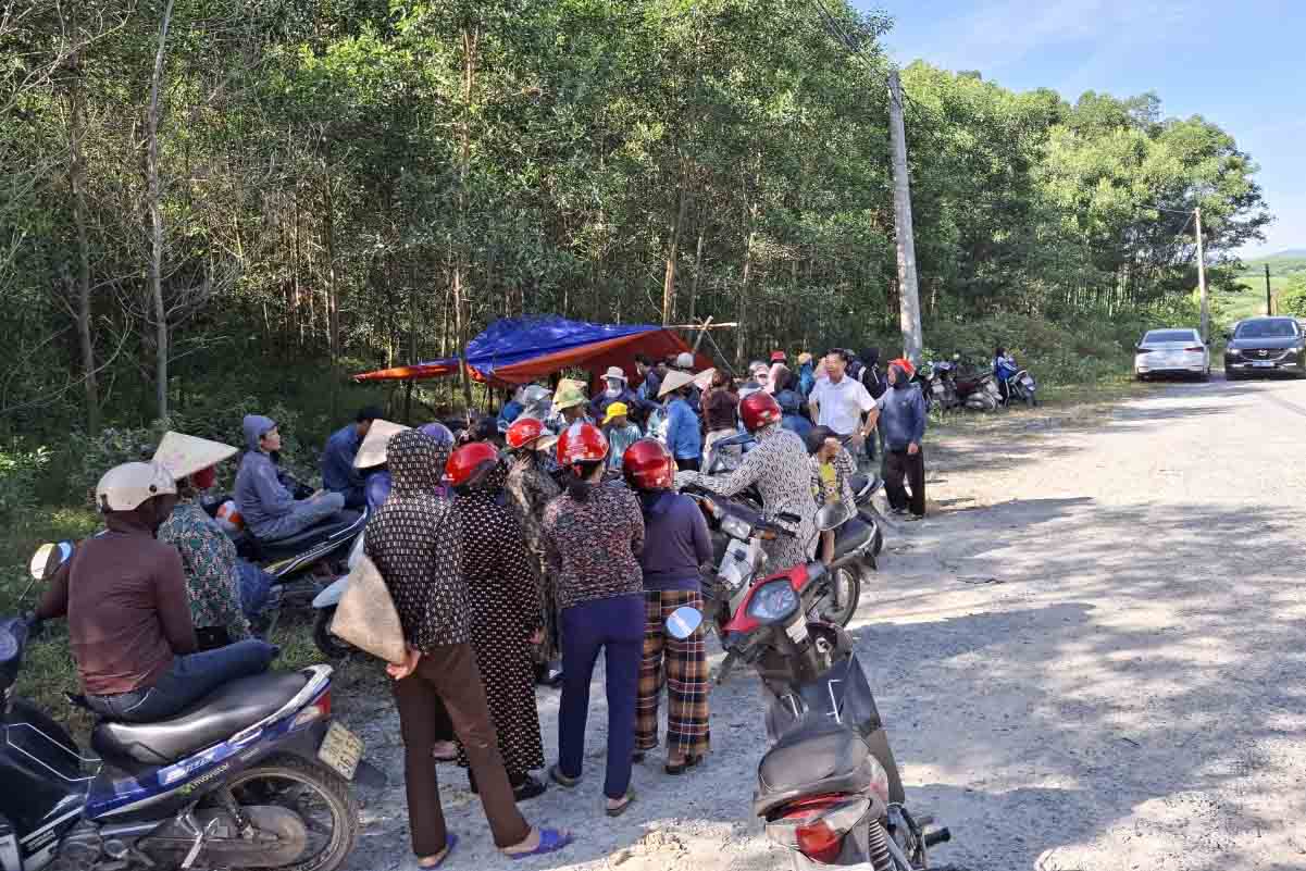 Trại lợn ở đầu nguồn nước tại Hà Tĩnh bị người dân phản đối